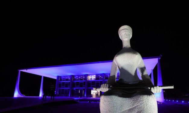 STF garante piso do magistério a todos os professores da rede pública, inclusive temporários