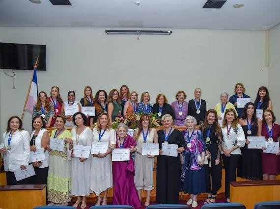 Escritoras capixabas reúne histórias de mulheres transformadoras