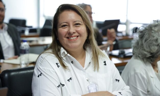 Samira de Castro | Defender o jornalismo é defender a democracia