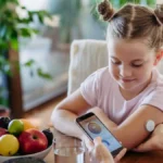 Nova lei do ES garante sensor de glicose gratuito para crianças  com diabetes tipo 1