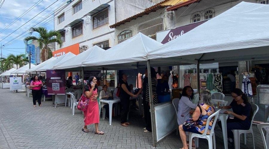 Vacina, emprego, orientação jurídica. PMVV leva mutirão de serviços para o “Dia D Glória”