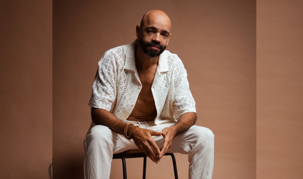 Anderson Ventura lança EP “Emoriô” e anuncia show de estreia no Brizz, em Vitória