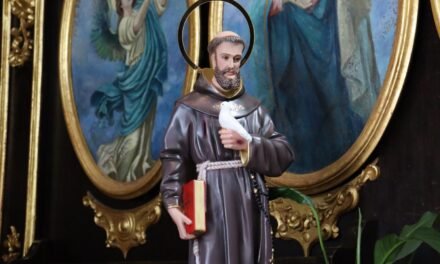 Convento da Penha celebra São Francisco de Assis com tríduo especial e bênção de objetos inspirados na espiritualidade franciscana